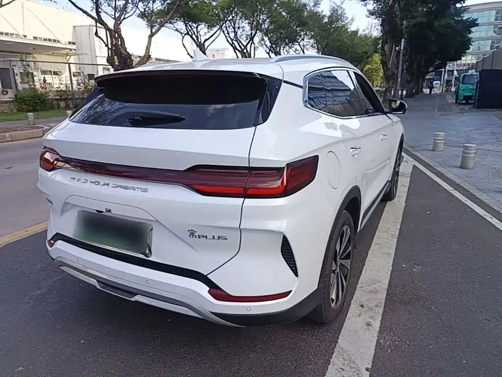 BYD PLUS New Energy — миниатюра 7