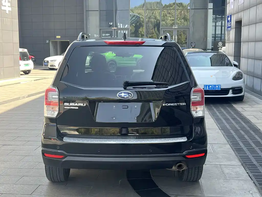 Заказать Subaru Forester 2018 года за 2 175 704 ₽  из Китая