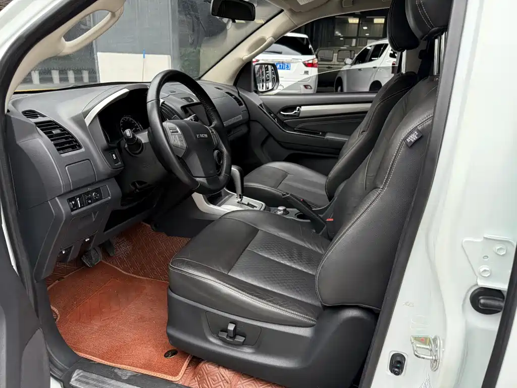 ISUZU MU X SHEPHERD RANGER