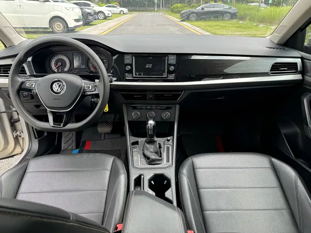 Volkswagen Lavida — миниатюра 11