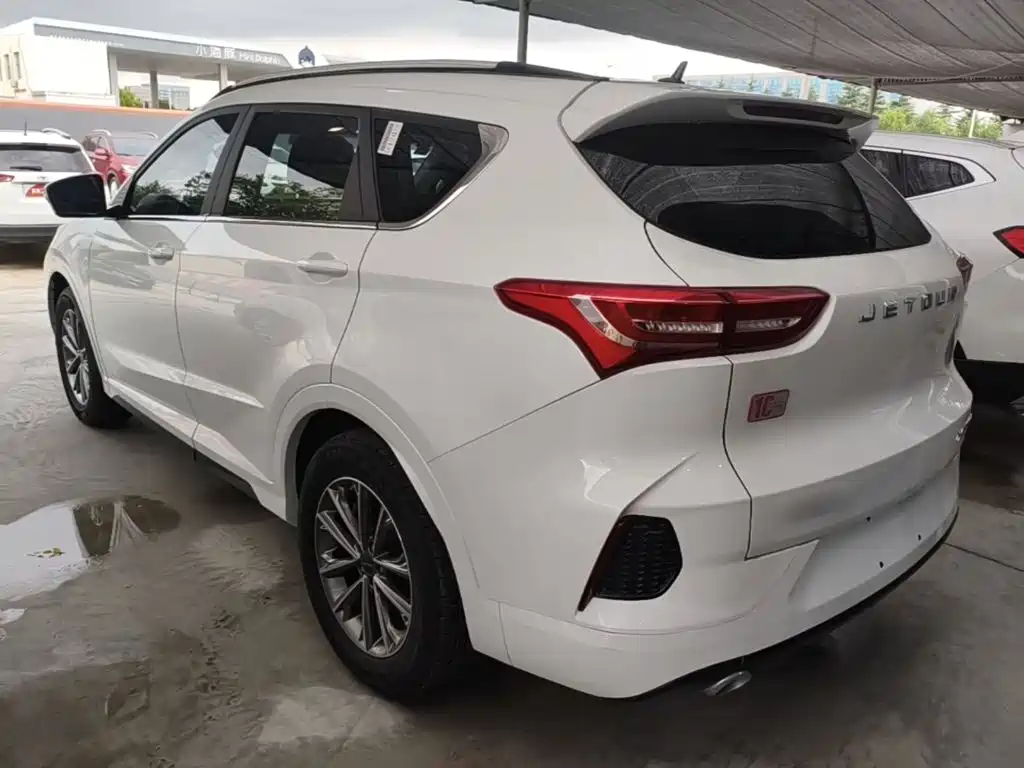 JETOUR X70 2020 1.5T MT 7 мест