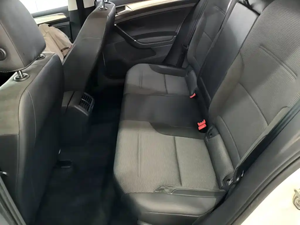 Volkswagen Golf — миниатюра 17