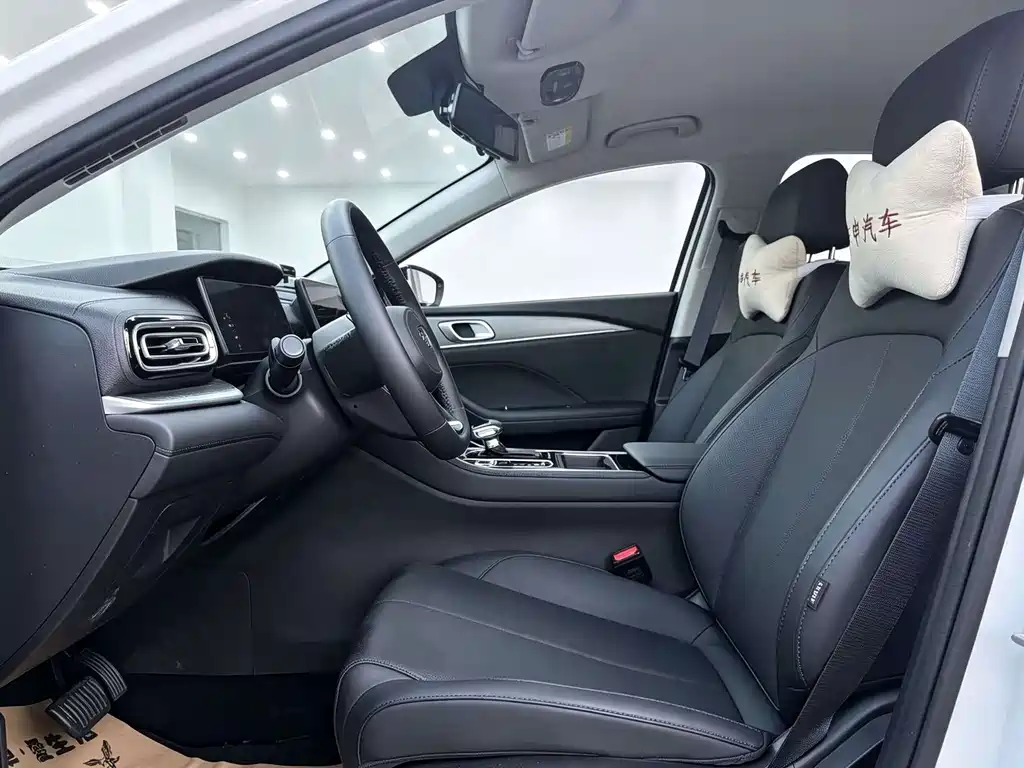 Geely Emgrand — миниатюра 5