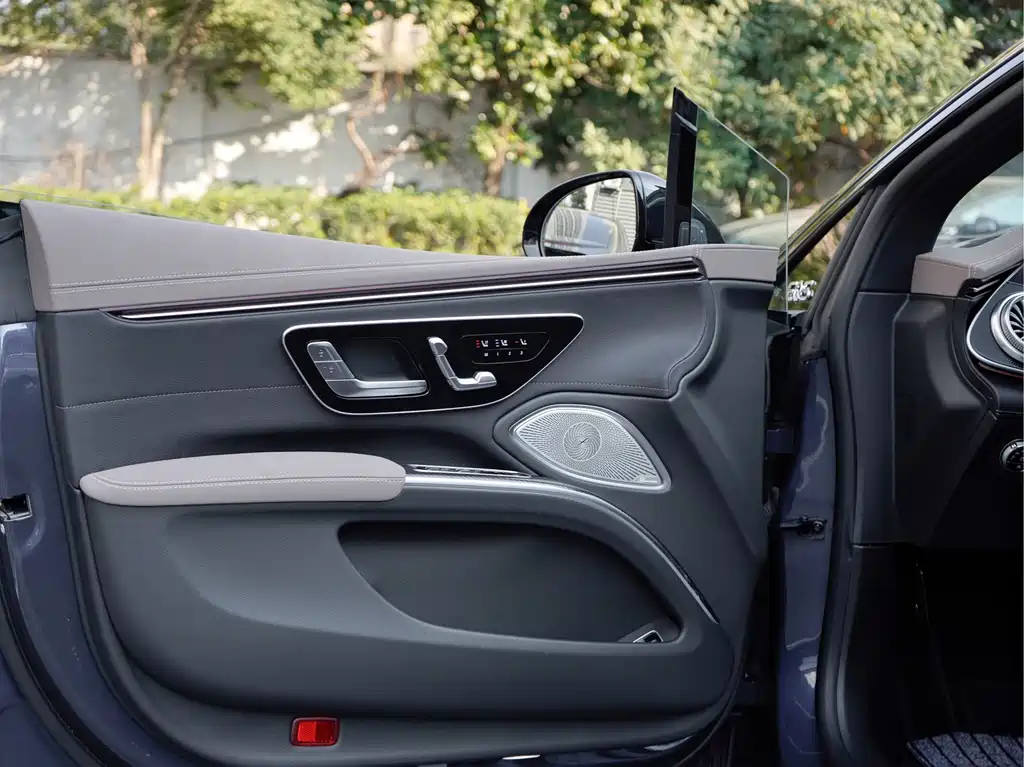 MERCEDES-BENZ EQS AMG