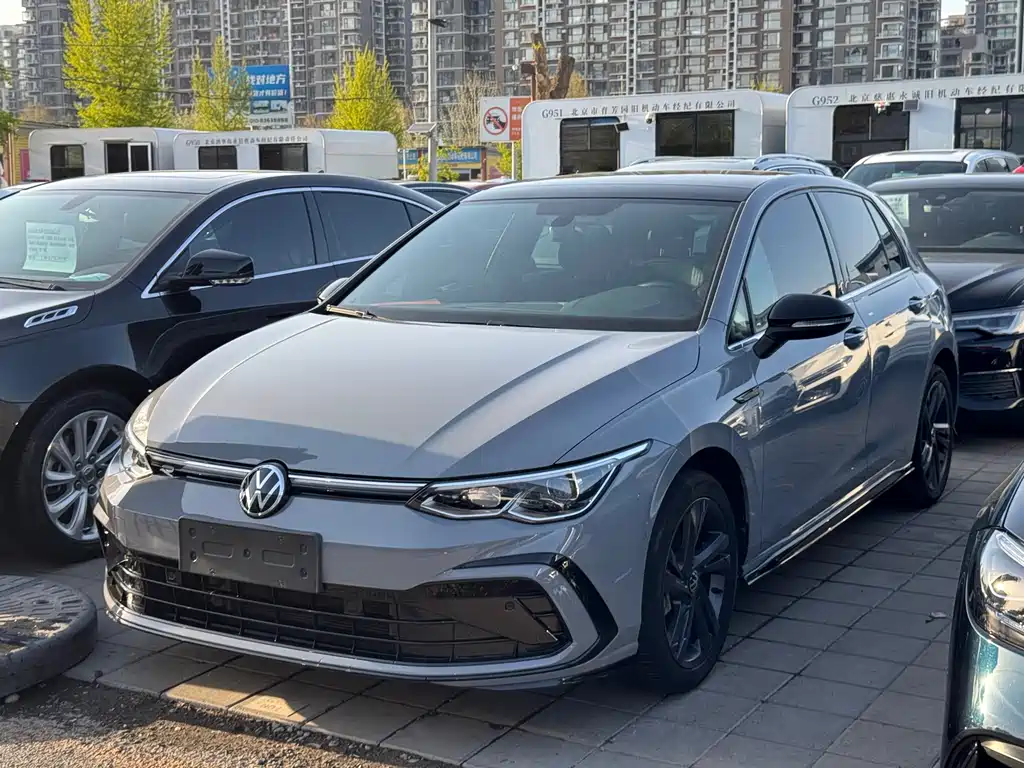 Volkswagen Golf 2023