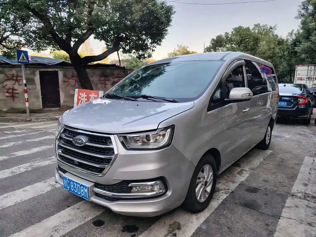 JAC M4