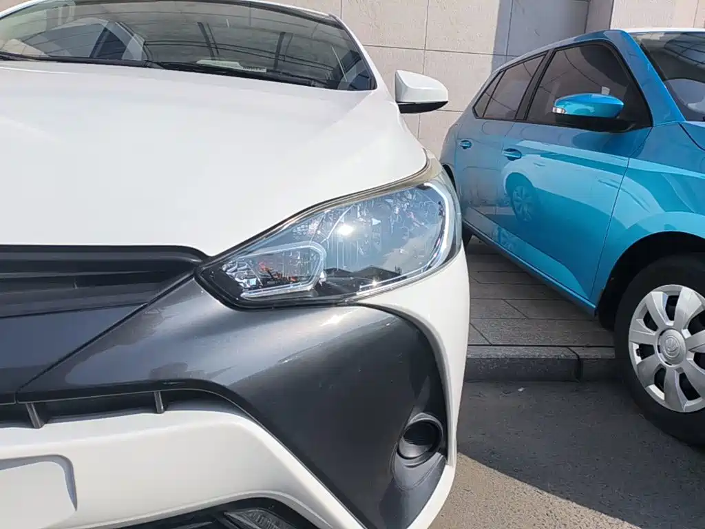 Toyota Yaris L — миниатюра 24