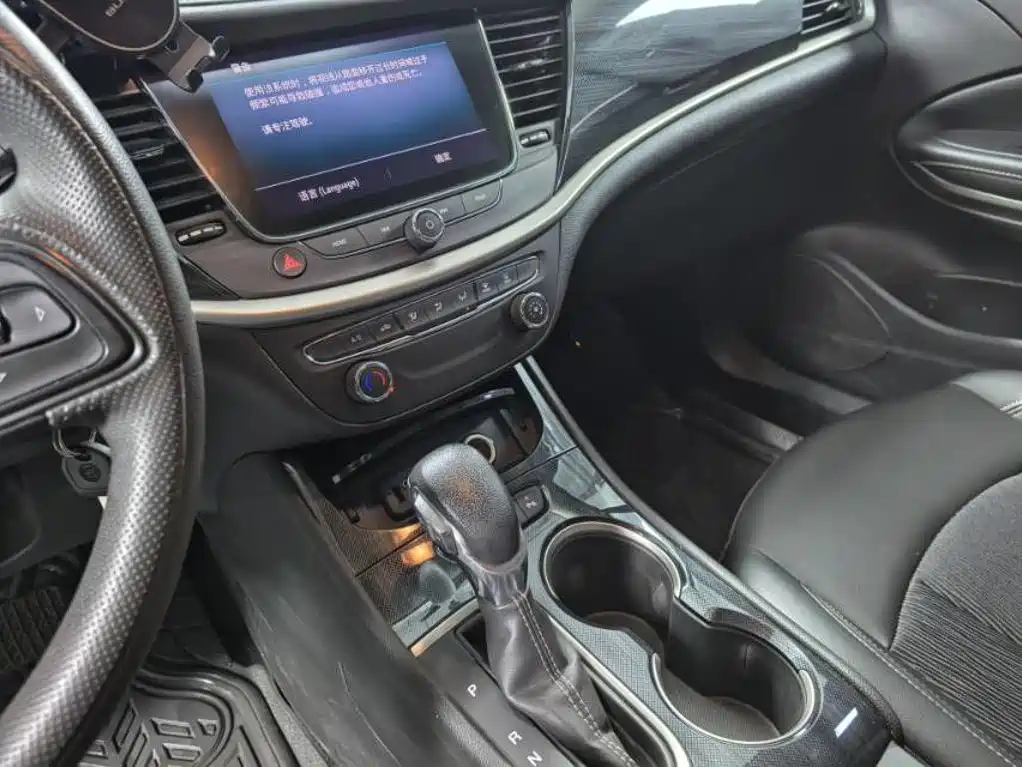 Buick Verano — миниатюра 6