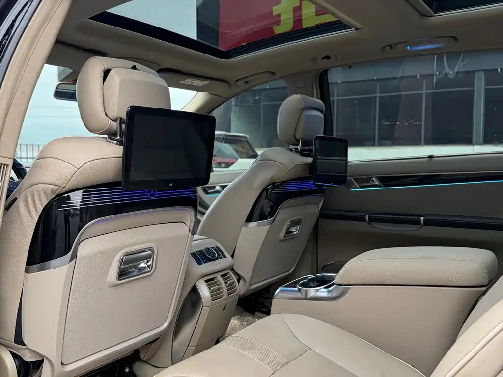 Mercedes-Benz R-Class — миниатюра 6