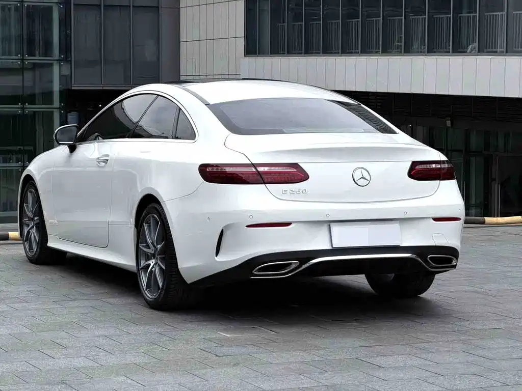 Mercedes-Benz E-Class (Import) — миниатюра 9