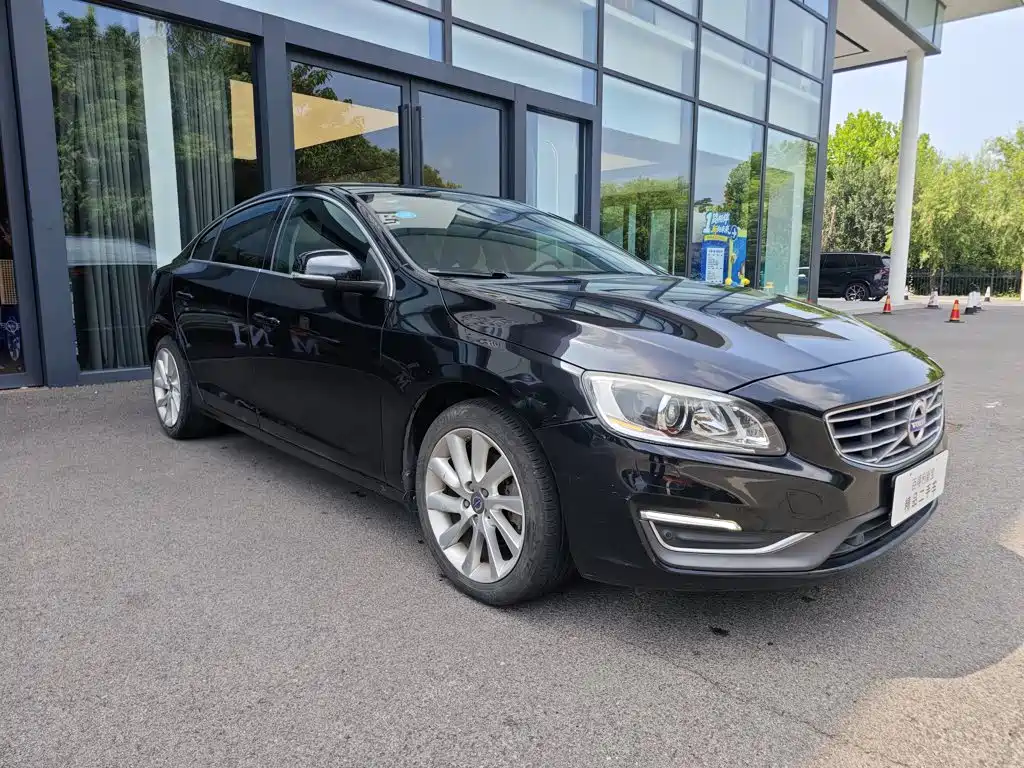 Volvo S60