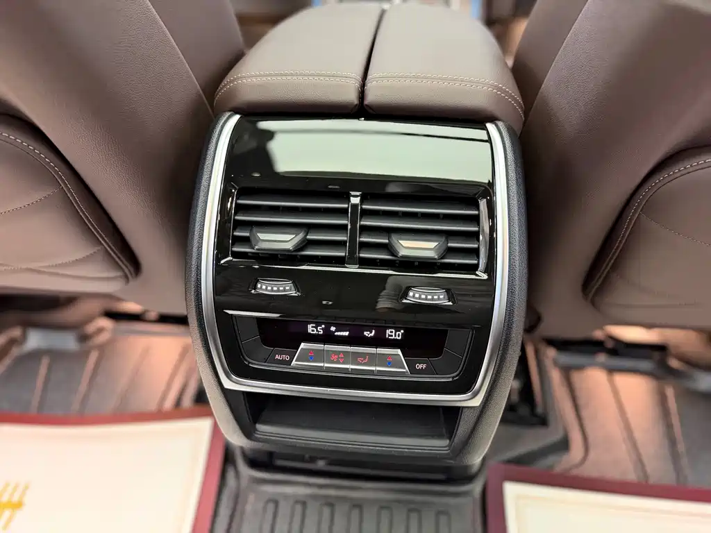 BMW X5 — миниатюра 11