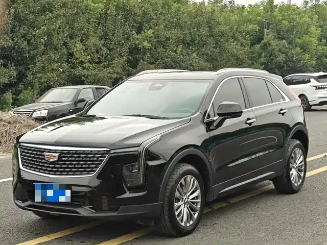 Cadillac XT 4 2024 28 T 2 WDLuxury — фото 1