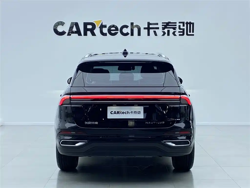 Lincoln Nautilus 2025 2.0T Premium