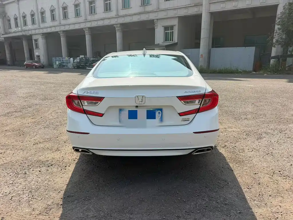 Honda Accord — миниатюра 8