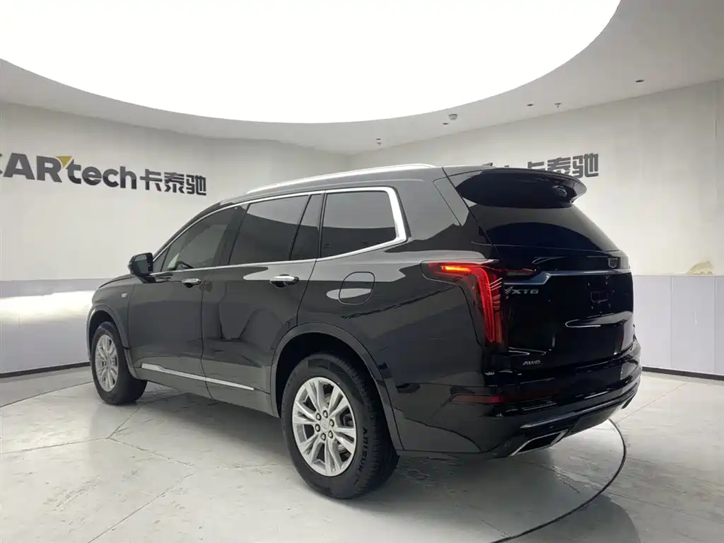 Cadillac XT6 2022 2.0T мест