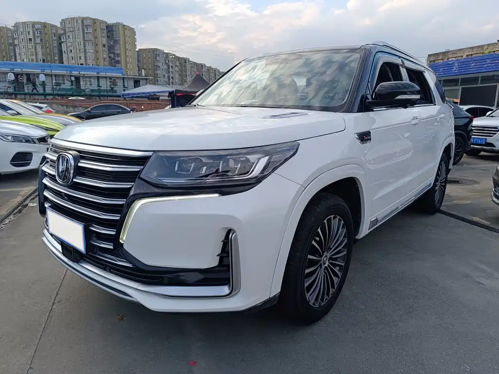 CHANGAN CS95