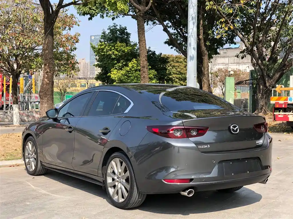MAZDA 3 ANGKESAILA