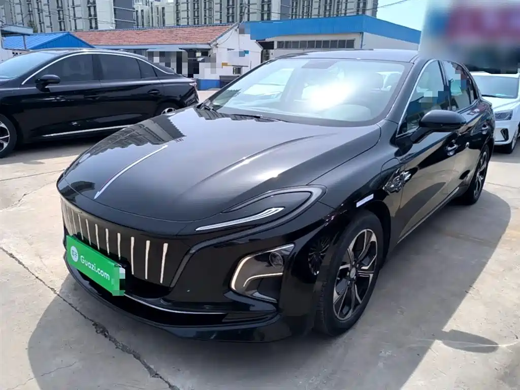 Hongqi Hongqi E-QM5 2023