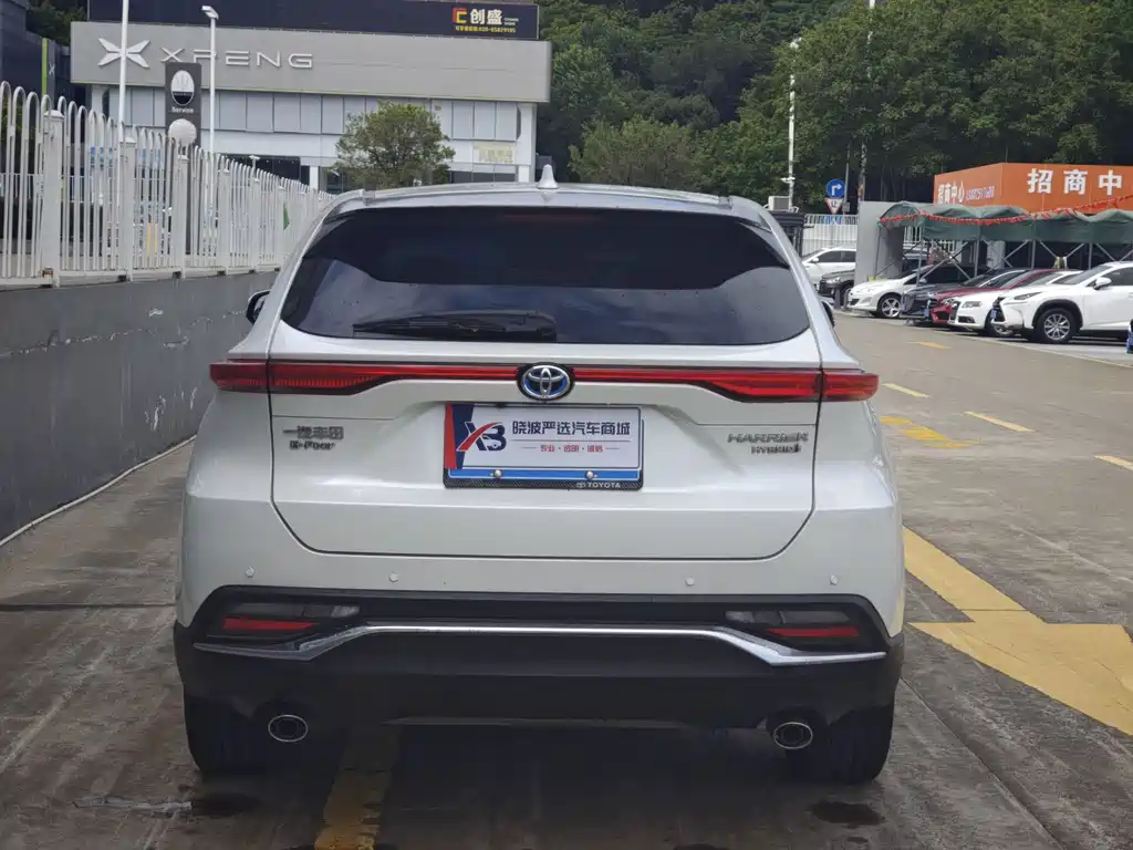 Toyota Harrier — миниатюра 5