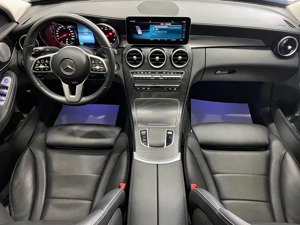 Mercedes-Benz C-Class — миниатюра 13