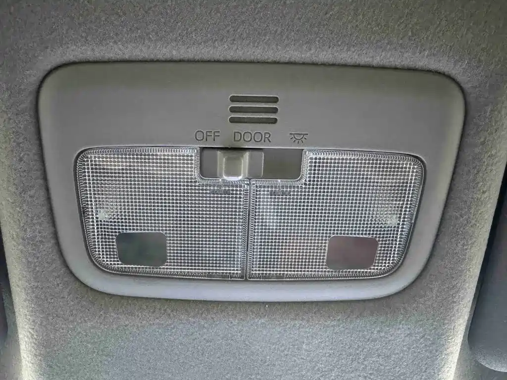Toyota Yaris L — миниатюра 14