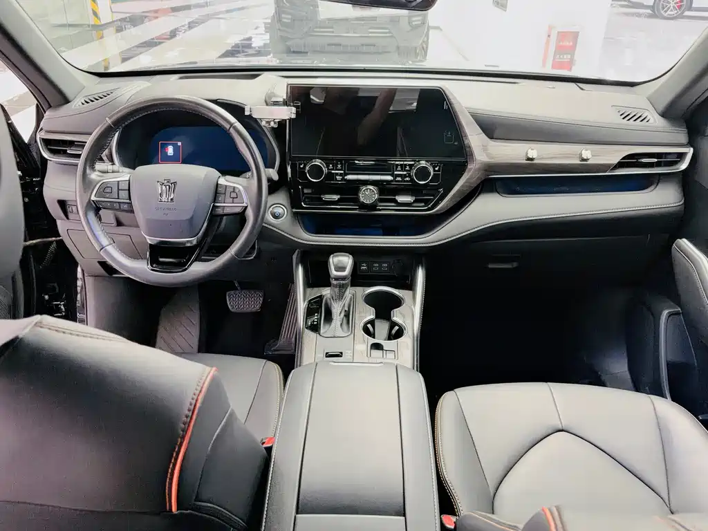 Toyota Crown Kluger 2024 2.5L HEV Luxury