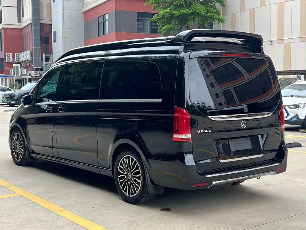 Mercedes-Benz V-Class V 2018 V 260 L Luxury Long Wheelbase VI