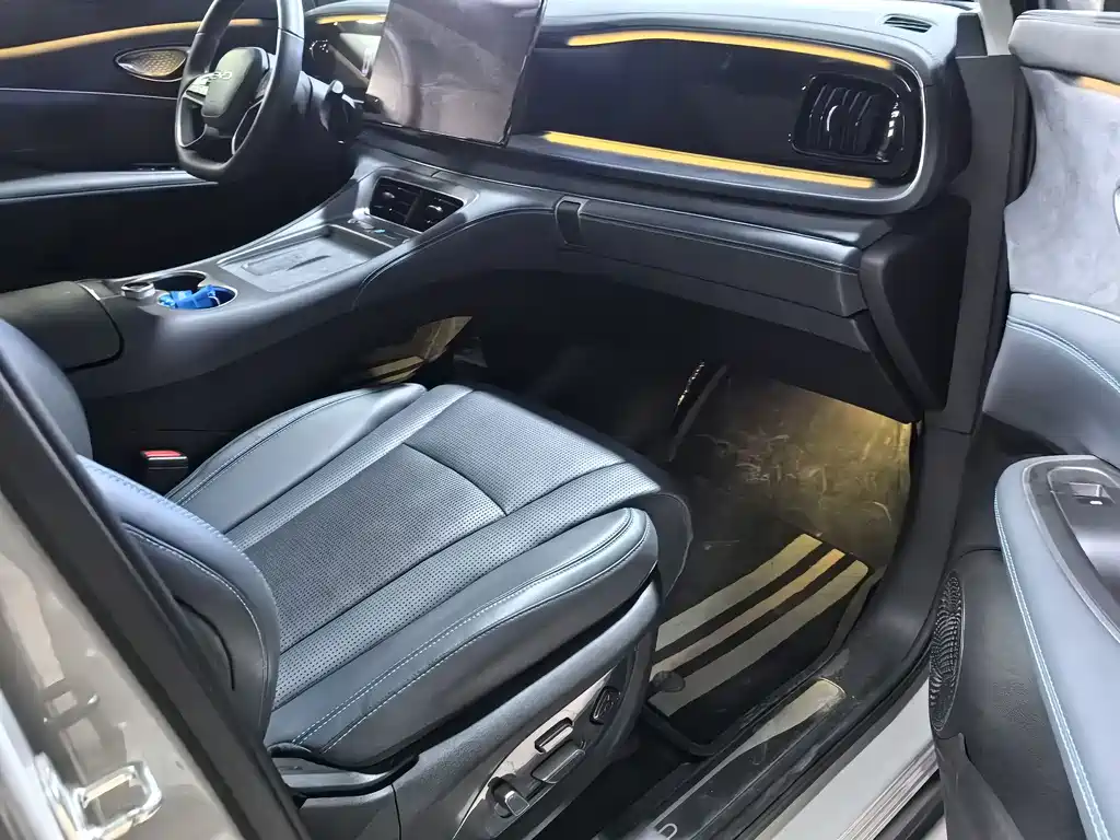 BYD SEA LION 07 DM I