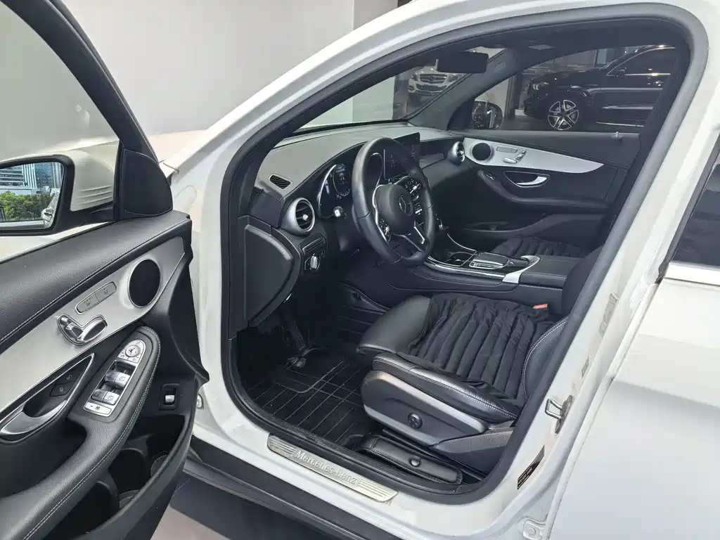 Mercedes-Benz GLC 2021 GLC 260 L 4MATIC