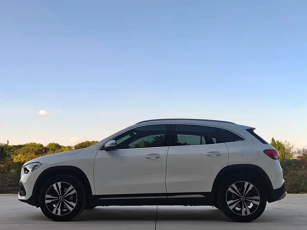 Mercedes-Benz GLA — миниатюра 3