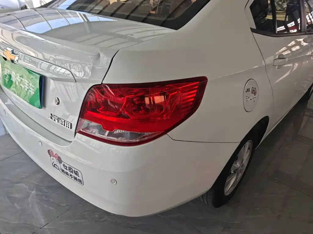 Chevrolet Sail — миниатюра 8