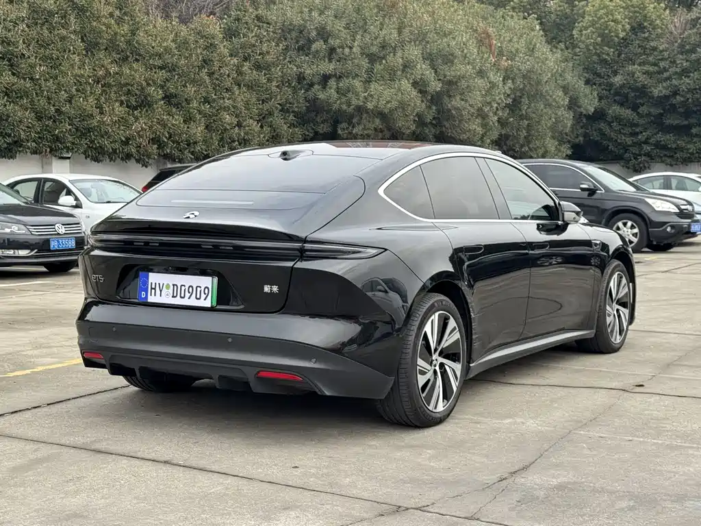 NIO NIO ET5
