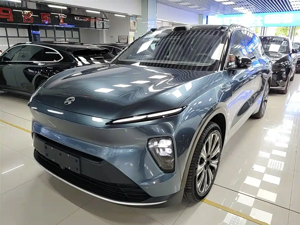 Nio ES8 2024