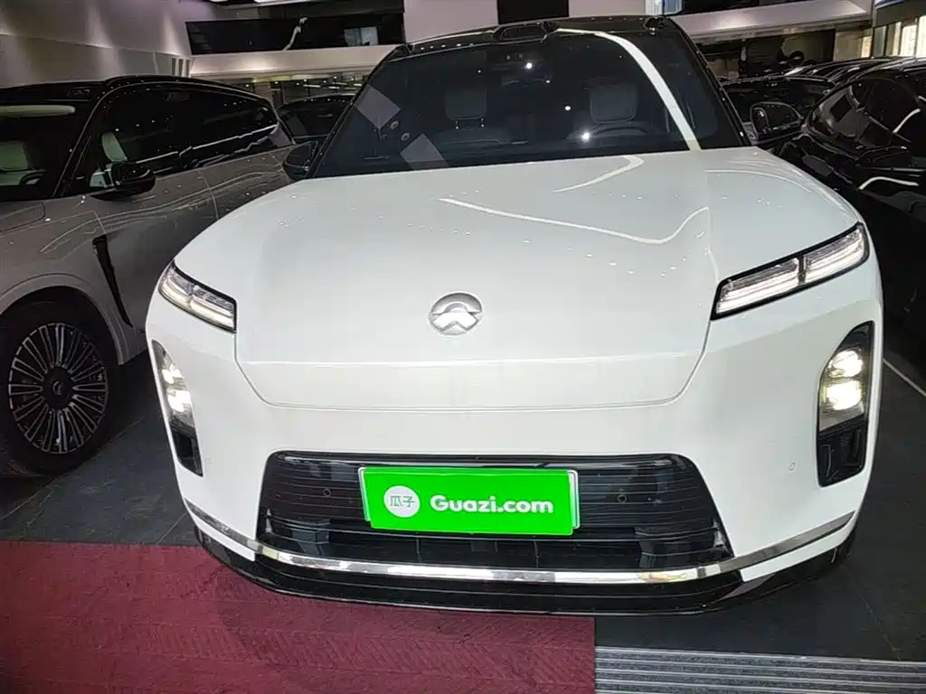 NIO ES8 2026 мест Executive Luxury