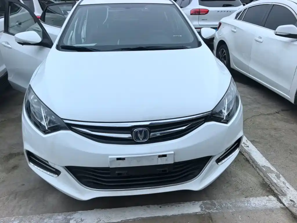 Changan Eado XT — миниатюра 3