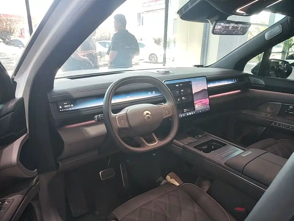 NIO ES8 2026 мест Executive Luxury