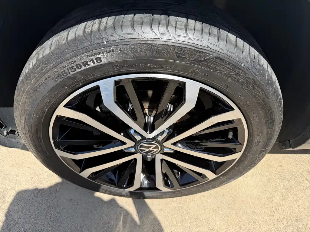 Volkswagen T-Roc 2022 280TSI DSG PLUS