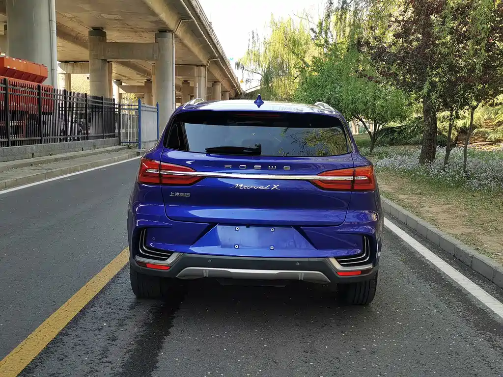 Roewe MARVEL X — миниатюра 5