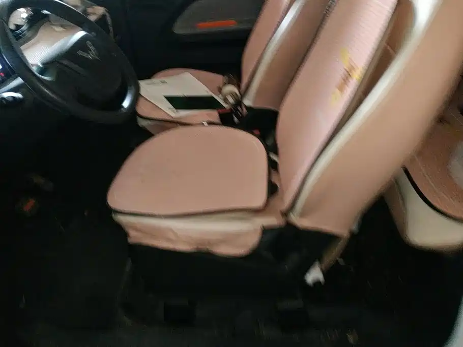 Wuling MINIEV — миниатюра 9