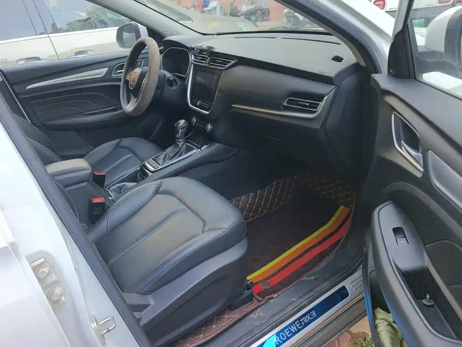 Roewe RX3 — миниатюра 8