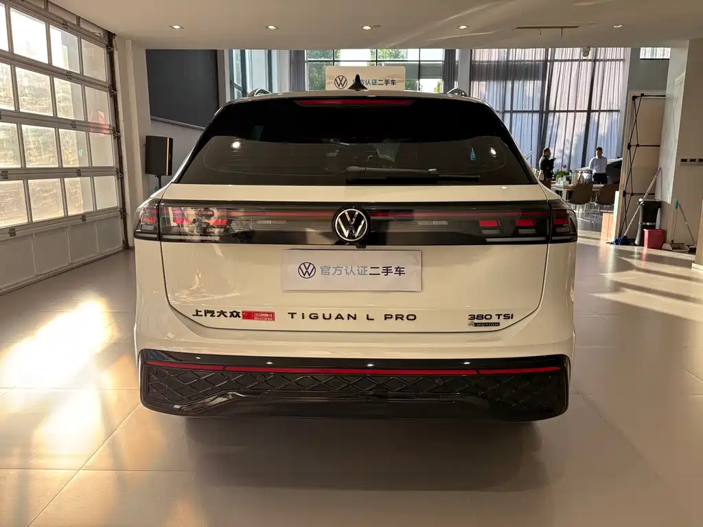 Volkswagen Tiguan L — миниатюра 14