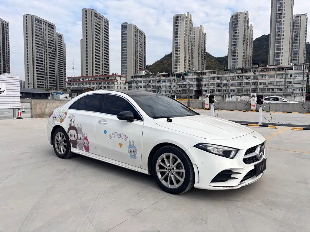 MERCEDES BENZ A CLASS