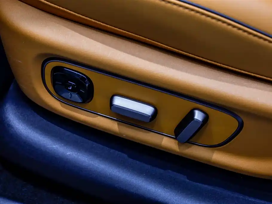 Li Auto i8 — фотографии объявления, Фото 23
