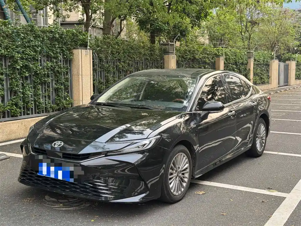 Toyota Camry 2024