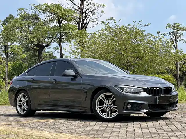 BMW 4 SERIES