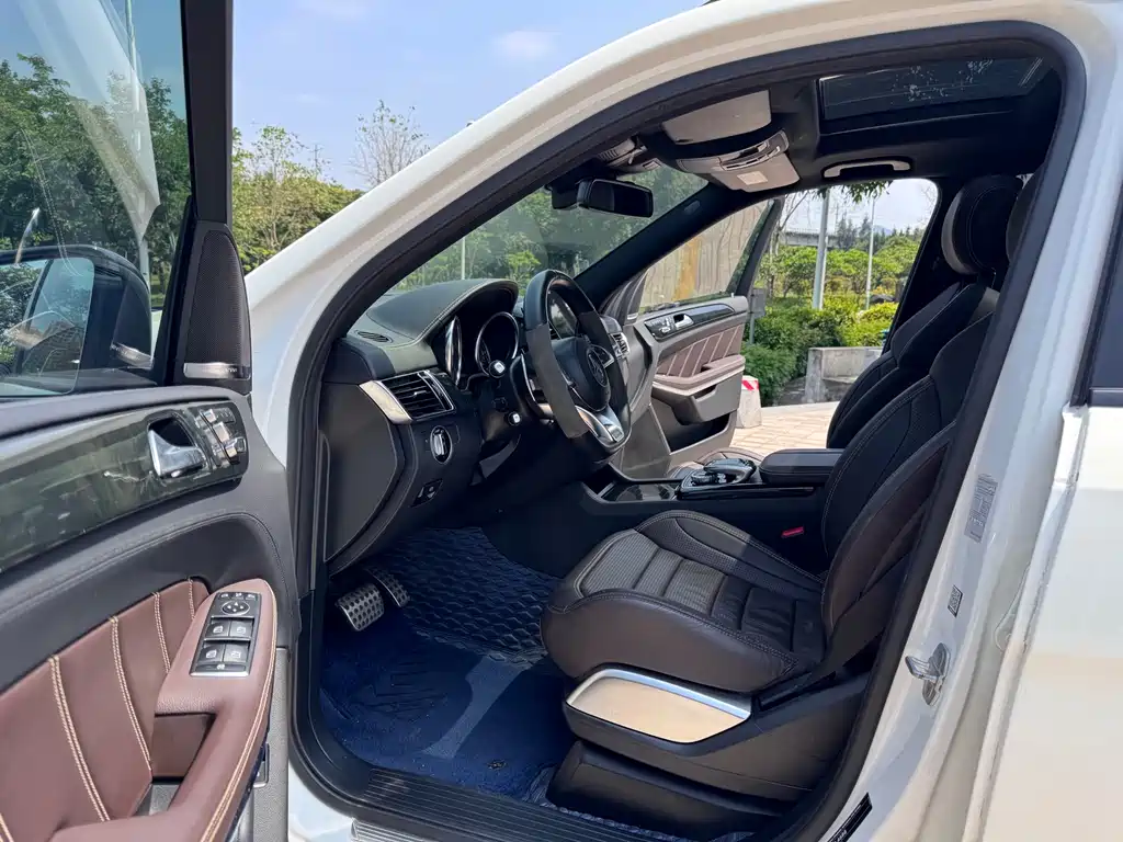 Mercedes-Benz GLS A MG 2017 AMG GLS 63 4MATIC