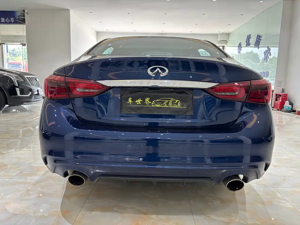 INFINITI Q50L