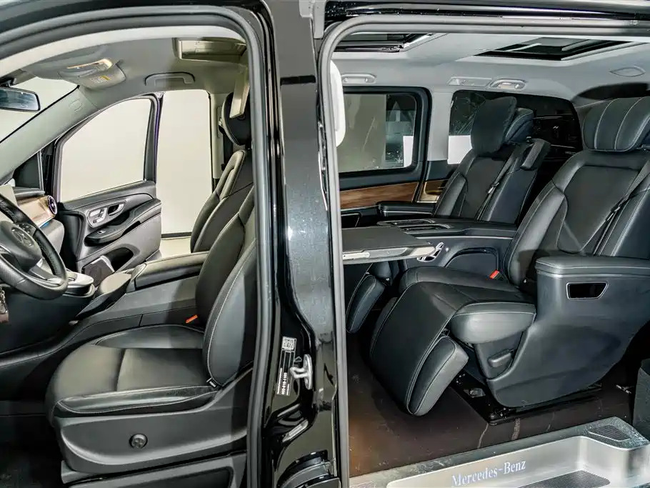 Mercedes-Benz V-Class — миниатюра 19