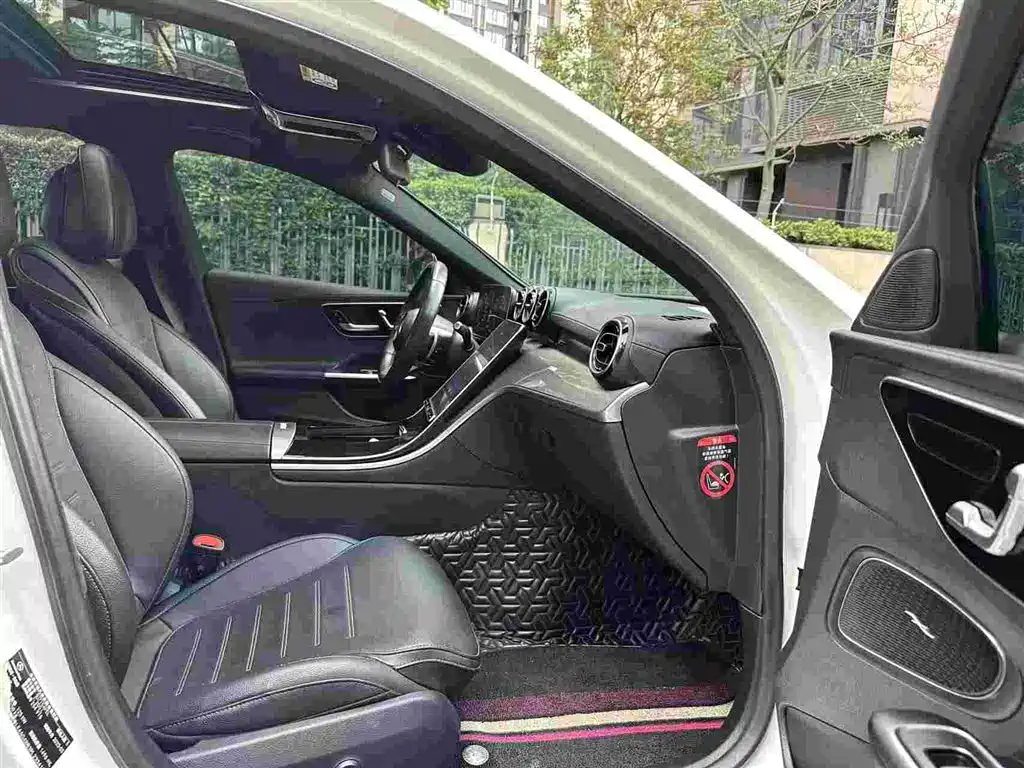 Mercedes-Benz C-Class — миниатюра 9